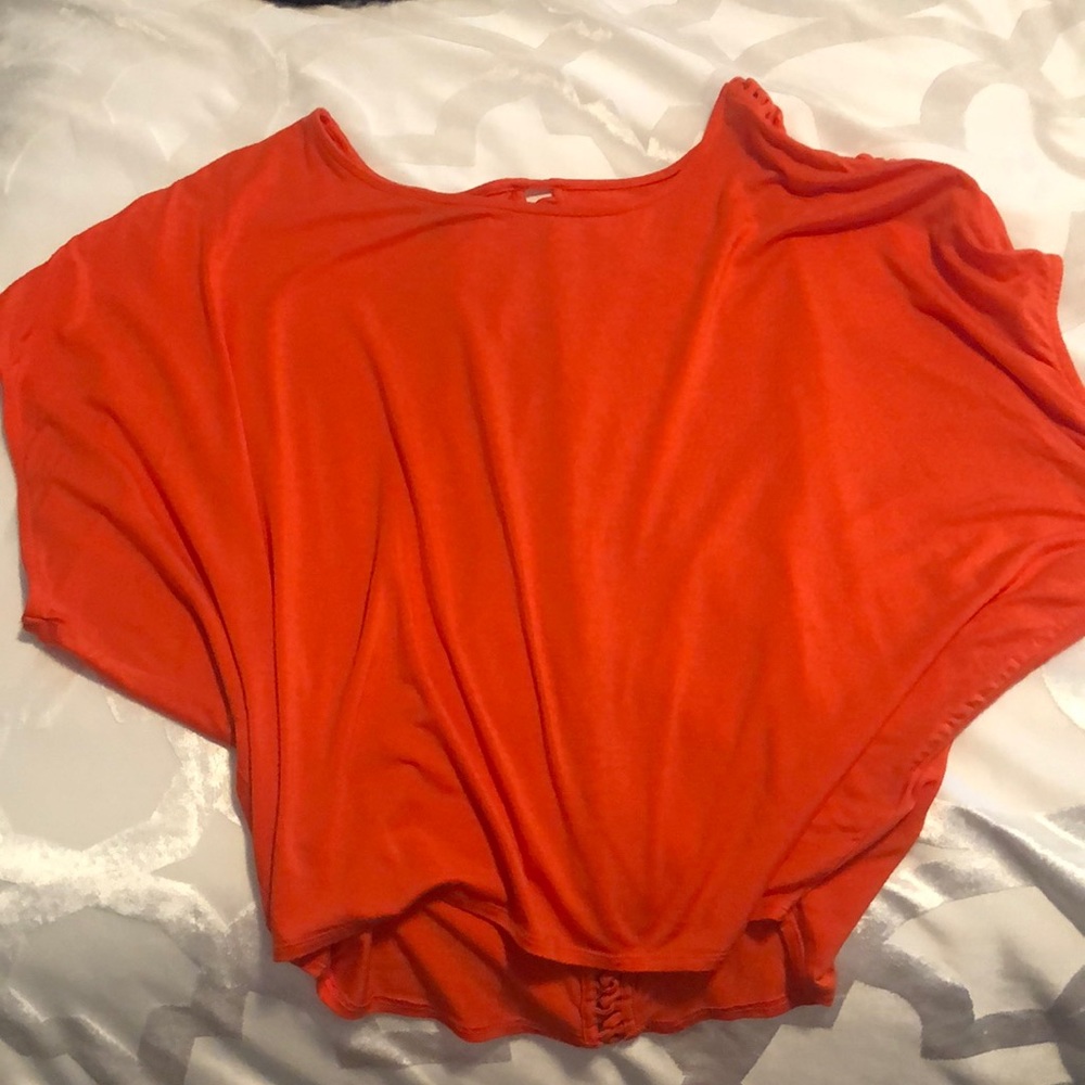 Bebe. Womens shirts size small
